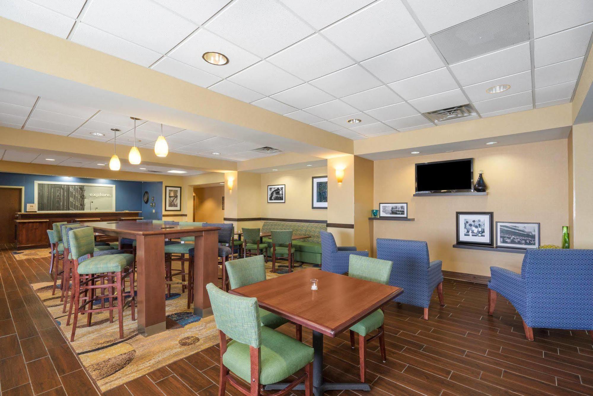 Hampton Inn Maysville Екстер'єр фото