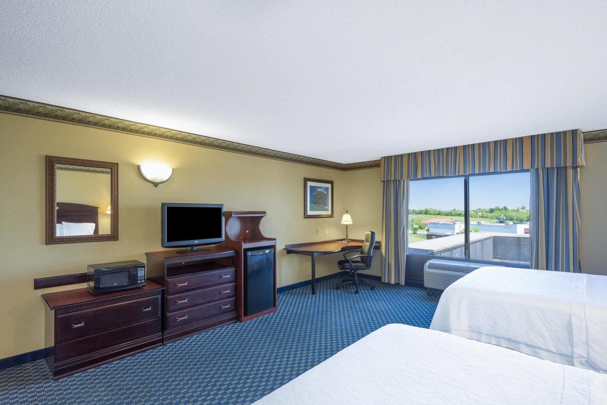 Hampton Inn Maysville Екстер'єр фото