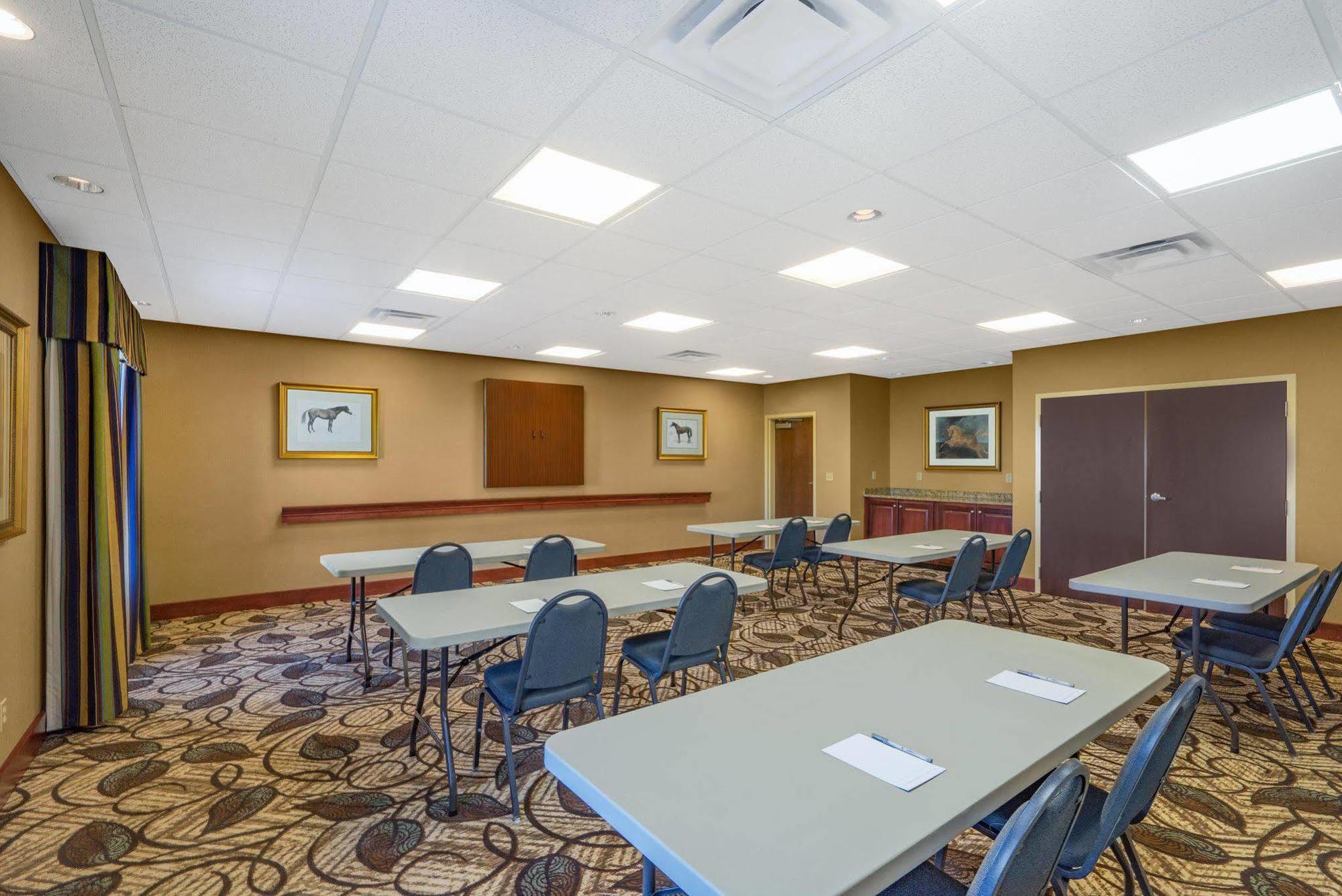 Hampton Inn Maysville Екстер'єр фото